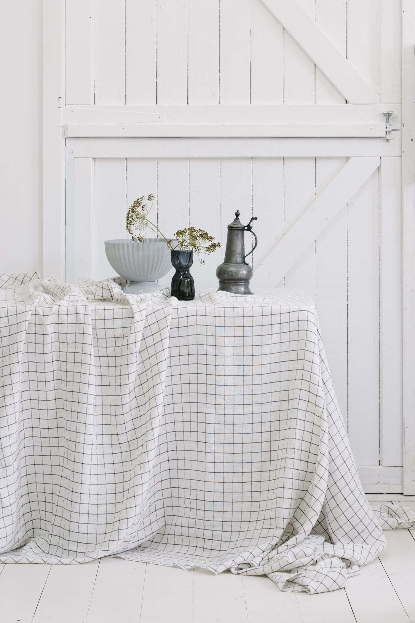 Linen Table Cloth in Grid