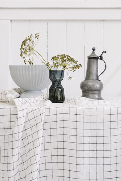 Linen Table Cloth in Grid