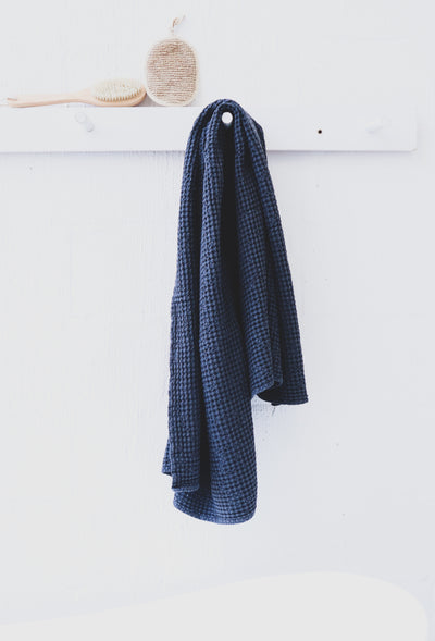Waffle Towel in Charcoal